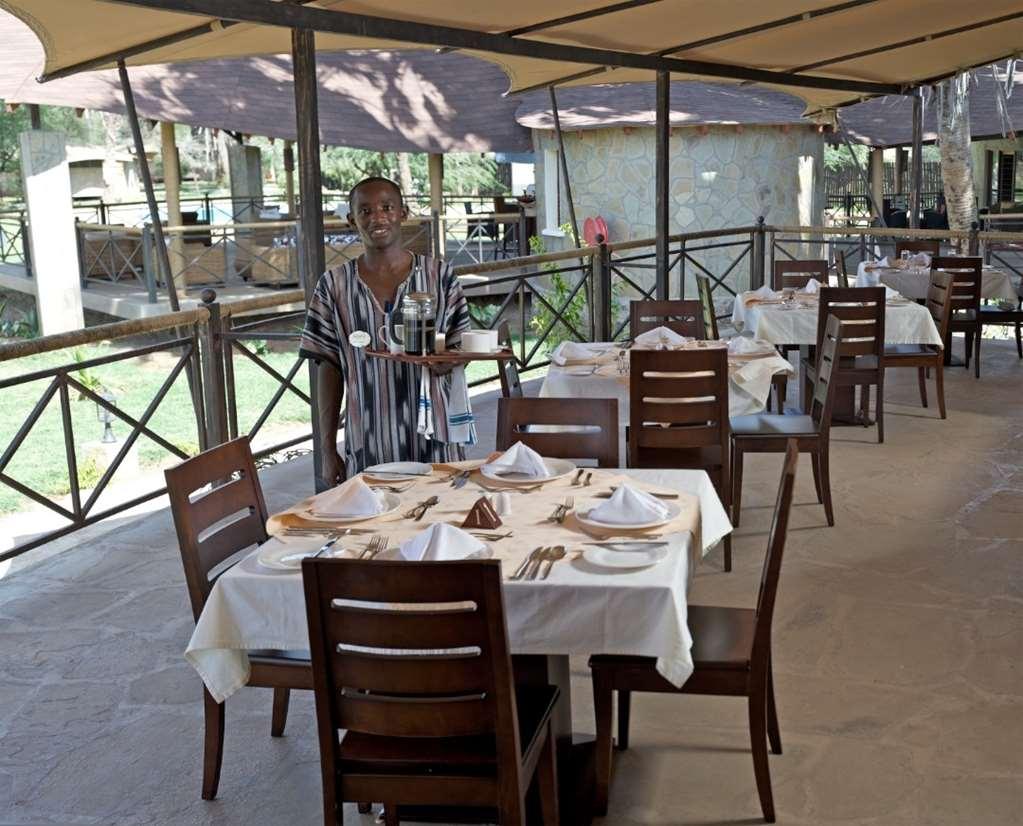 Hotel Ashnil Samburu Camp Restaurant foto